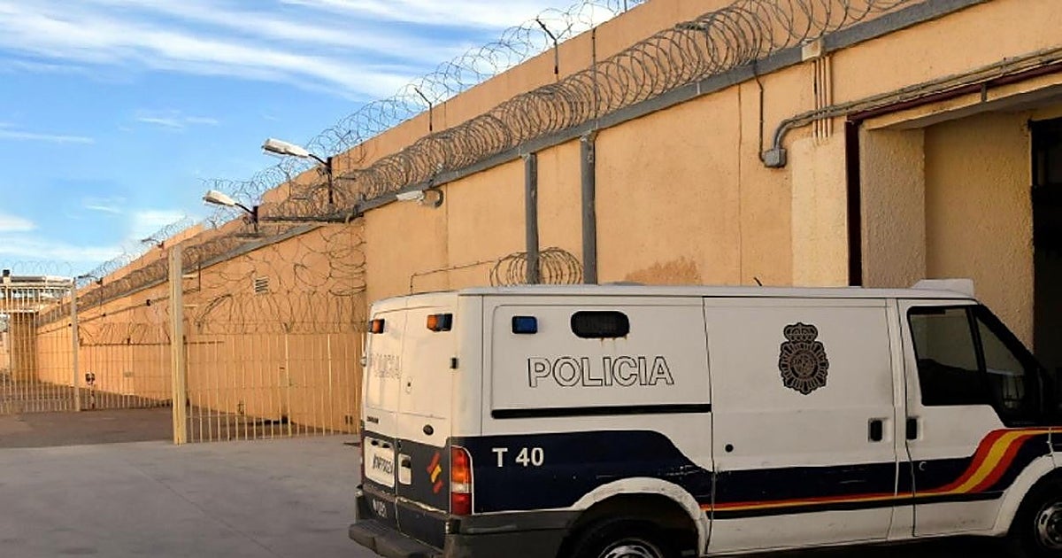 Cárcel para tres de los cinco detenidos por la muerte de un hombre a tiros en un pueblo de Almería