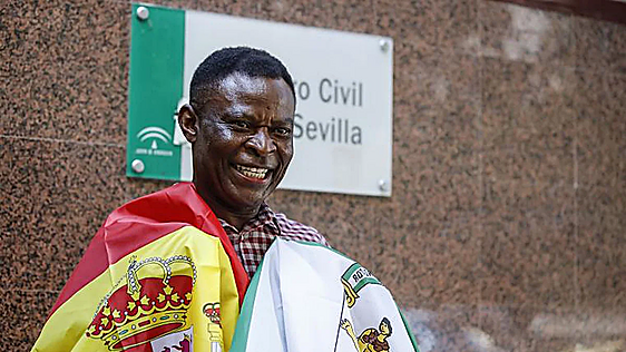 El número de extranjeros nacionalizados en Andalucía se triplica en diez años