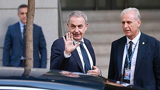 Declaración de Zapatero como imputado por el caso Plus Ultra, en directo: última hora de la comparecencia ante el juez Calama hoy