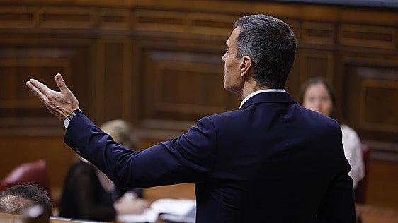 Las menciones a Sánchez en los mensajes de Plus Ultra: «Veremos si es héroe para nosotros»