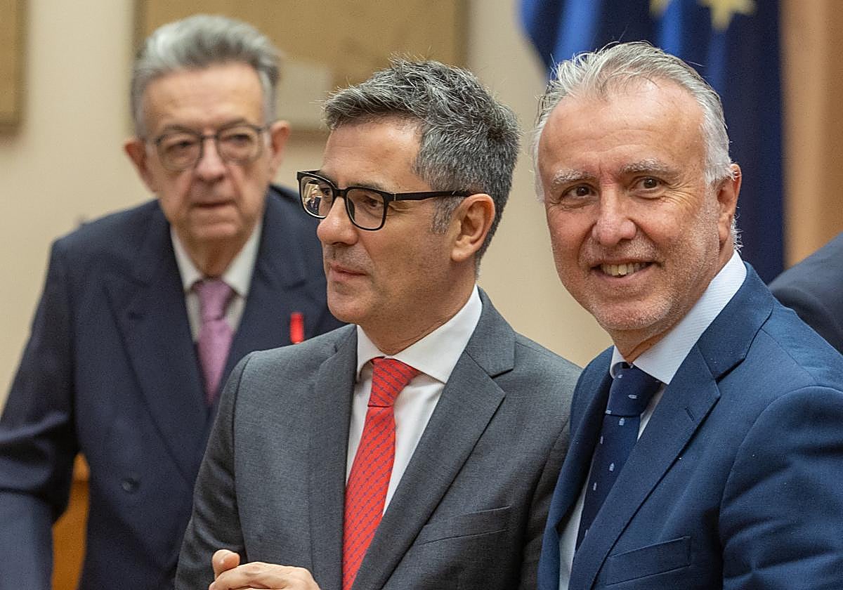 Los ministros Félix Bolaños y Ángel Víctor Torres en un acto en Madrid.