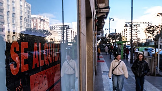 Comprar pisos con inquilinos dentro, una opción a la desesperada que se consolida en el mercado inmobiliario