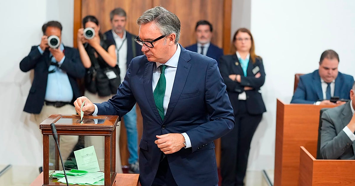 Semana clave para despejar el camino a la investidura de Juanma Moreno