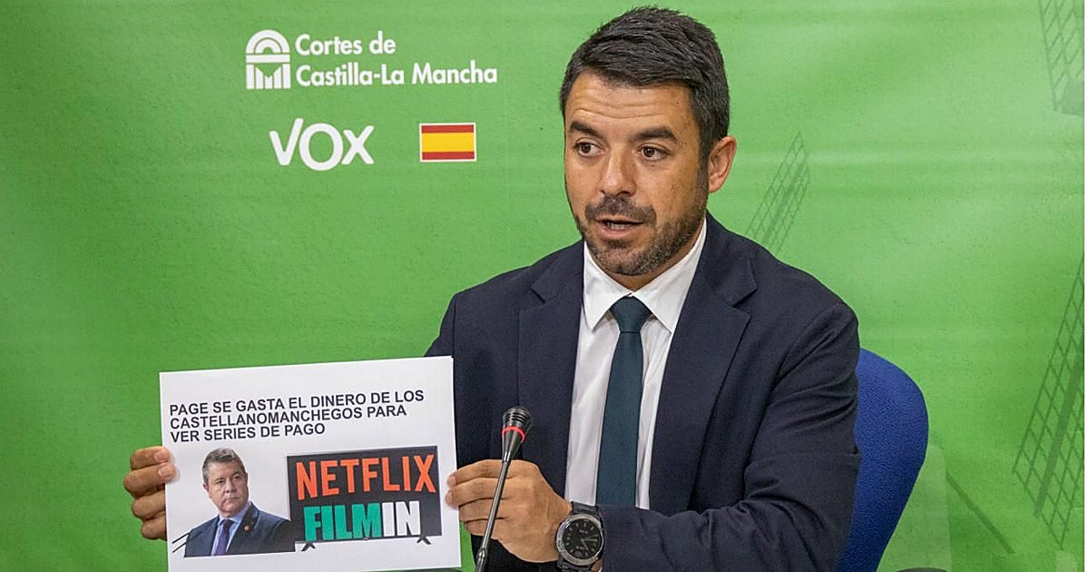 Vox acusa a Page de pagar Netflix y Filmin con dinero público para sus «noches de series y palomitas»