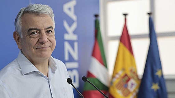 El PP acusa al PNV de no aclarar sus reuniones con las cloacas del PSOE