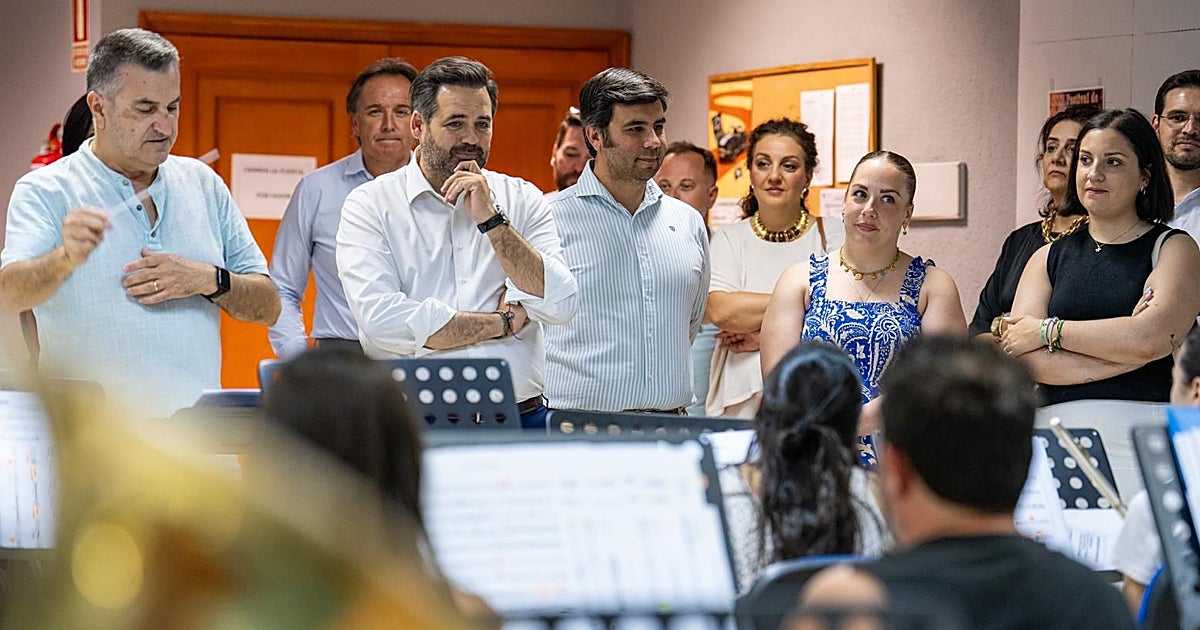 Núñez anuncia un plan integral para las bandas de música de Castilla-La Mancha dotado con 5 millones de euros anuales