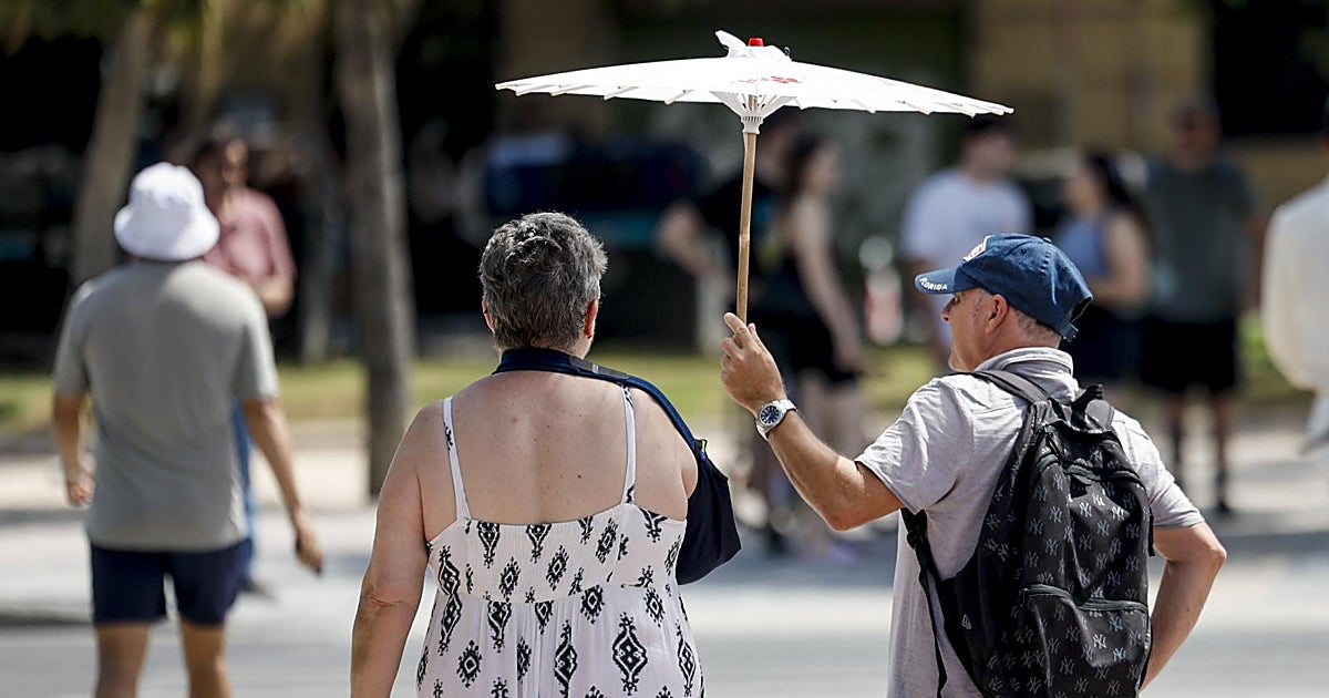 El verano en la Comunidad Valenciana se prevé más cálido de lo normal y lleno de noches tropicales