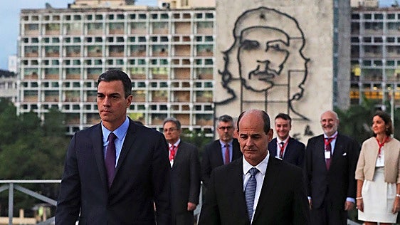 El Gobierno ha adjudicado 1,6 millones a una empresa del castrismo que le ayuda con la ley de nietos