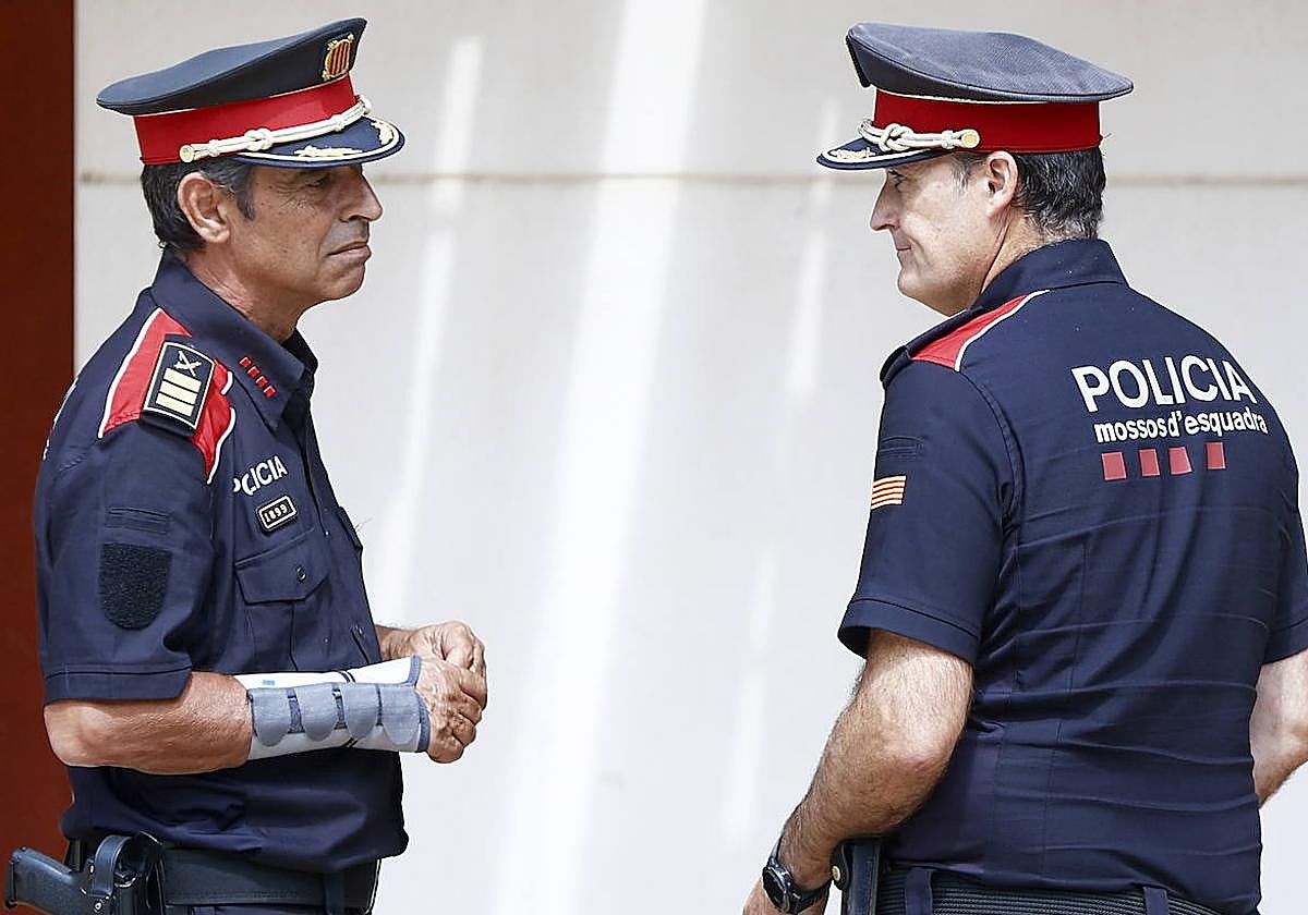 Agentes de Mossos de esquadra
