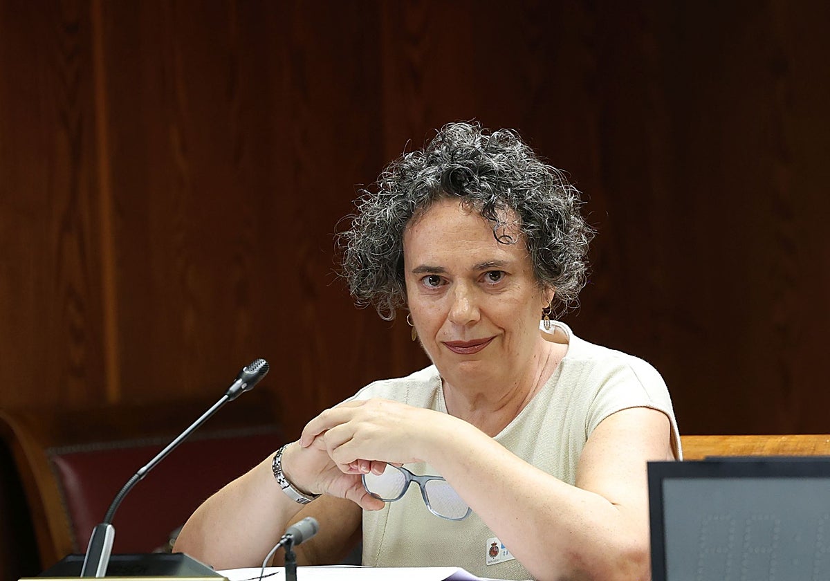 La secretaria de Zapatero declara en la comisión del Senado sobre la SEPI.