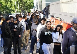 El Supremo cree que la regularización masiva de inmigrantes vulnera el derecho de la UE