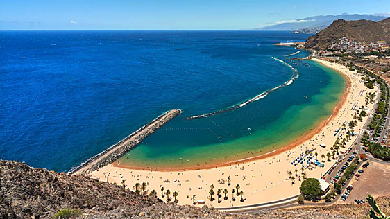 Cuatro playas de Canarias, identificadas con las 'banderas negras' de Ecologistas en Acción