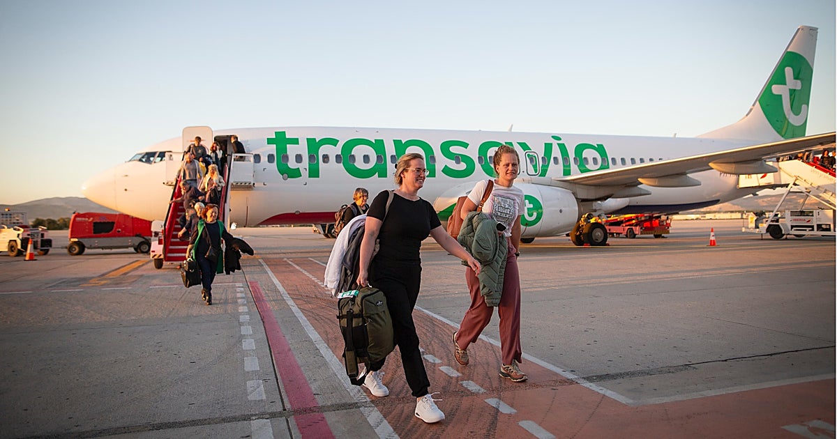 Granada, el aeropuerto de los continuos cambios, recupera el vuelo a Londres
