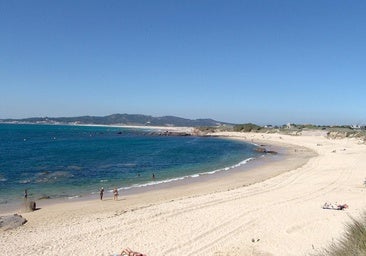Rescatan en parada cardiorrespiratoria a una mujer de 77 años en una playa de Sanxenxo