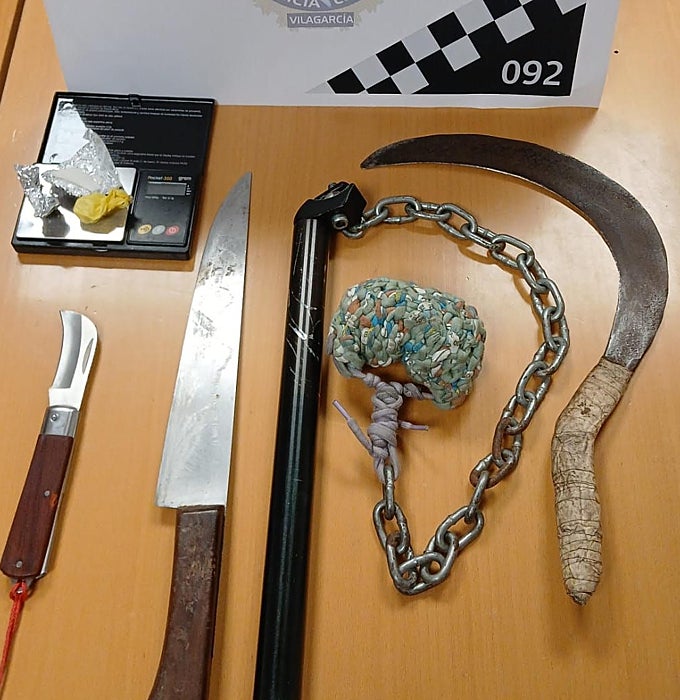 Las armas intervenidas en Vilagarcía a los vecinos de Ames.