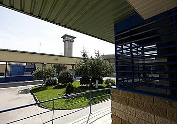 Una enfermera, agredida por un interno en la prisión de Córdoba durante el reparto de la medicación