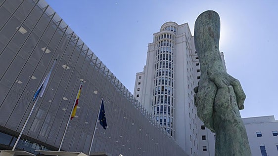 Juzgan a un hombre que agredió sexualmente a una menor y golpeó a un agente en Vigo