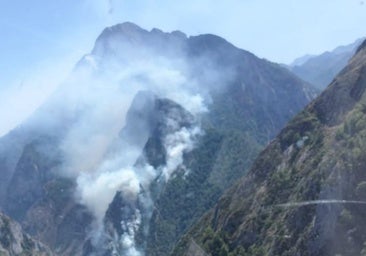 Un fuego intencionado en Picos de Europa sube el nivel de riesgo tras una semana ardiendo