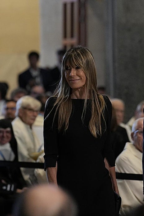 Pedro Sánchez y su esposa Begoña Gómez en la Sagrada Familia