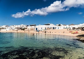 Sara Carbonero, convencida sobre cuál es la mejor zona de España para irse de vacaciones en verano: «Me perdería en esta isla»