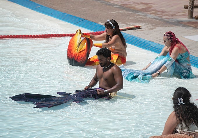 La II Convención Nacional de Sirenas y Tritones de España, celebrada en el parque acuático Aquópolis