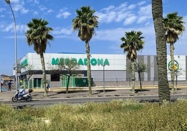La multinacional Sonae Sierra compra nueve supermercados de Mercadona en España