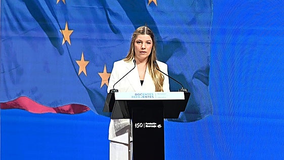La Infanta Sofía defiende a los profesores en su primer discurso: «Merecen respeto, recursos y reconocimiento»