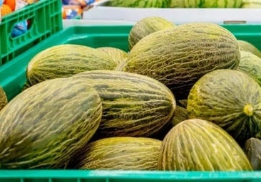 Imagen de melones y sandias a la venta en un supermercado de Mercadona