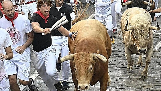 Continúa grave un vecino de Castro del Río tras resultar herido en el encierro de San Fermín