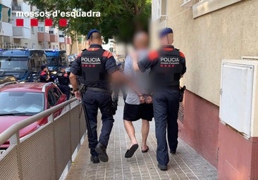 Los Mossos se incautan de un subfusil, tres pistolas y una escopeta en una redada tras el penúltimo tiroteo en La Mina