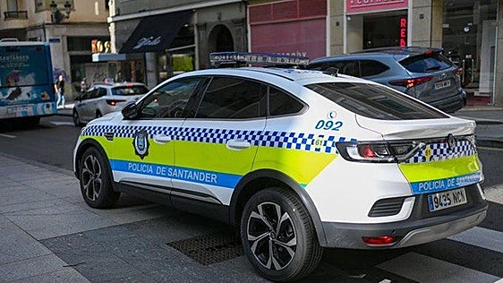 Una inquilina de 61 años amenaza al casero con varios cuchillos y tijeras e intenta apuñalarlo en Santander