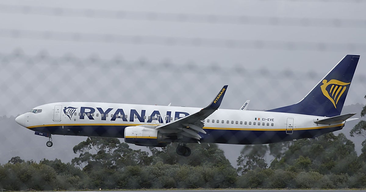 El consejero delegado de Ryanair: «A mí me encantaría volver a Santiago, me encantaría volver a Vigo»