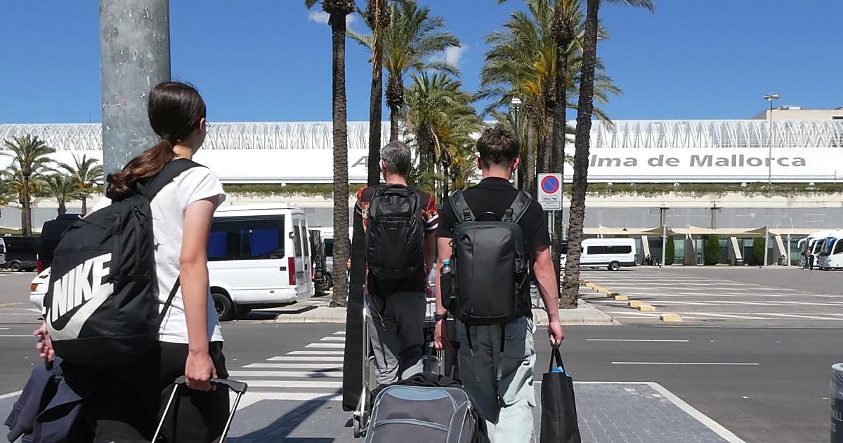 Detenidos dos trabajadores por el robo de 2.300 metros de cable de cobre en el aeropuerto de Palma