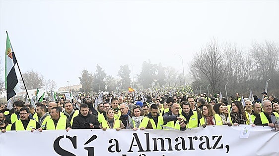 El socialismo extremeño presiona a Sánchez para que «no demore más» su decisión de mantener abierta Almaraz