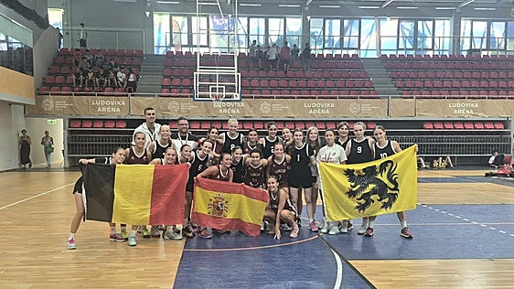 España acaricia las finales en FISEC y mantiene intacto el sueño de las medallas