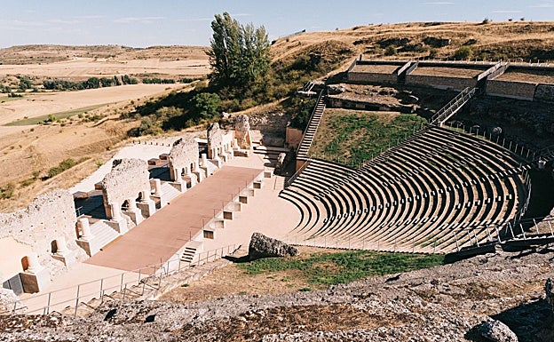 Vista del teatro romano de Clunia, sede del Festival de Verano