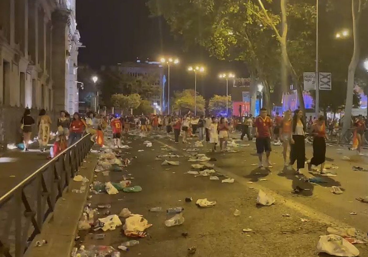 La noche de la final del Mundial y la celebración dejan 73 toneladas de basura