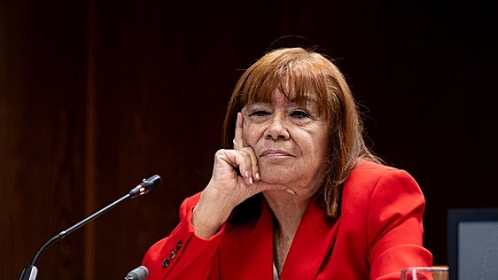 Narbona se agarra al legado de Zapatero, pero solo pone la mano en el fuego por Sánchez