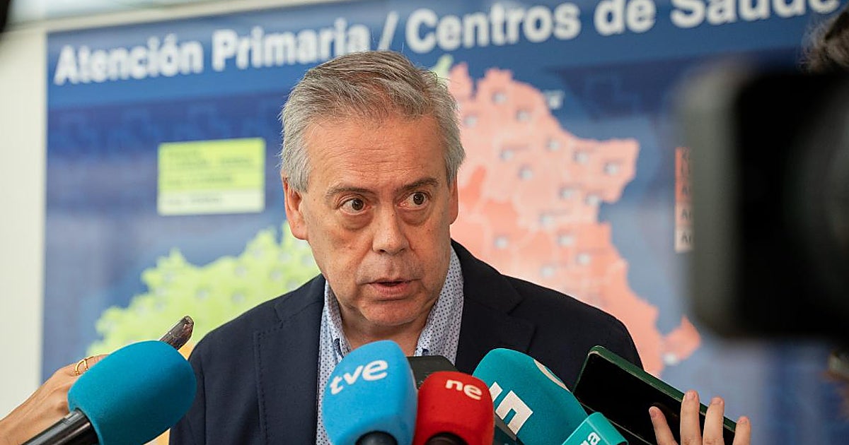 Sanidade avala la reforma de la Ley del Tabaco pero acusa al Gobierno de «copiar» a Galicia