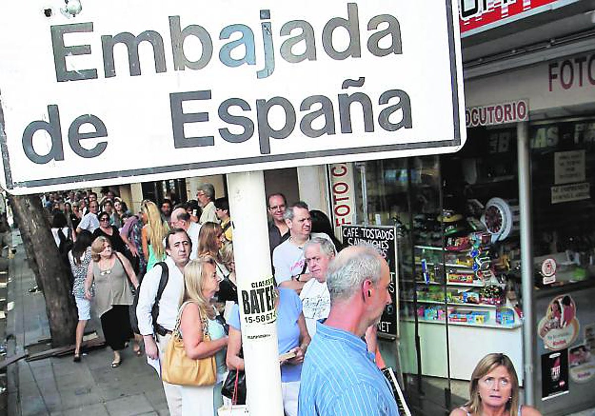 Piden al Supremo que impida el volcado «automático» del censo electoral beneficiado por la 'ley de nietos'