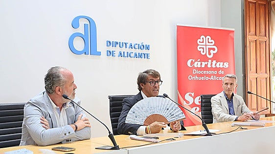 La Diputación de Alicante respalda el 'Abanico Solidario' de Cáritas para fines sociales