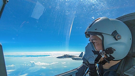 La OTAN detecta fugas de sus pilotos a China para entrenar a sus militares