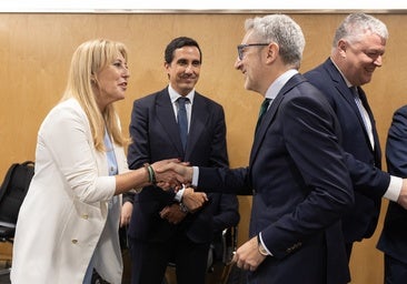 Hacienda reúne a las comunidades para retomar la financiación singular a las puertas de agosto