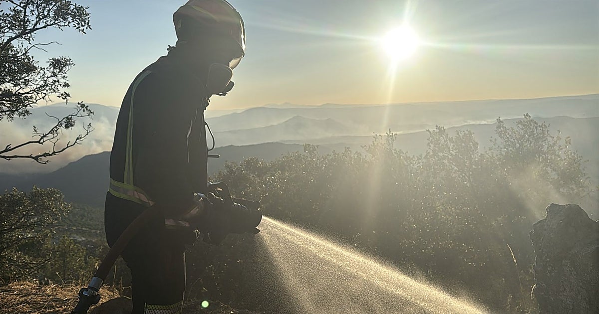 El fuego se concentra en el entorno del Alberche y el pantano de San Juan