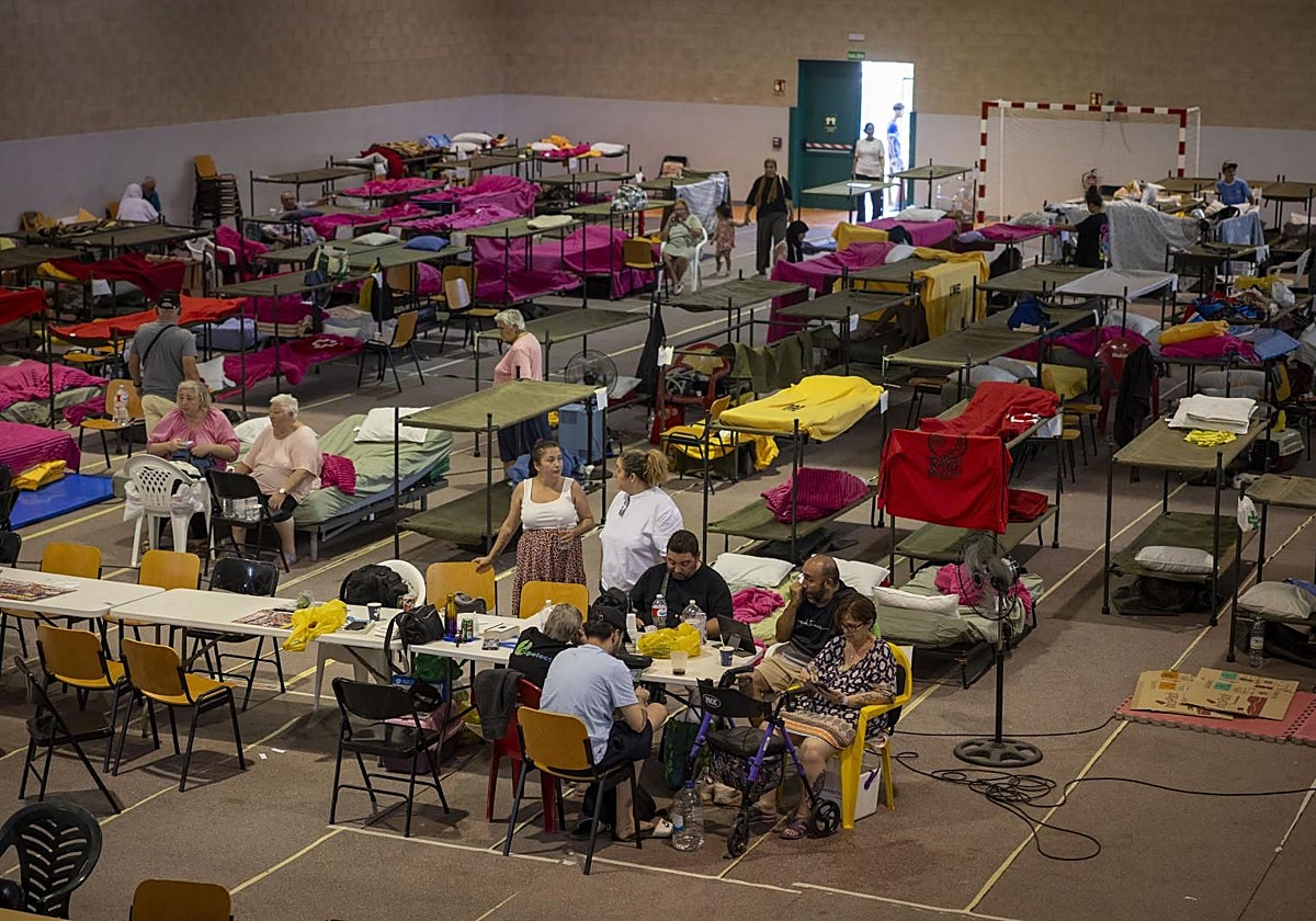 Diario de los evacuados por el fuego: «Ni nos conocíamos y ahora nos cuidamos como hermanos»