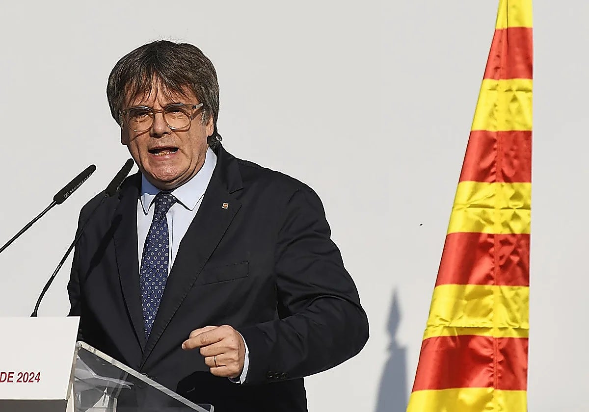 La juez procesa a los tres mossos investigados por la fuga de Puigdemont