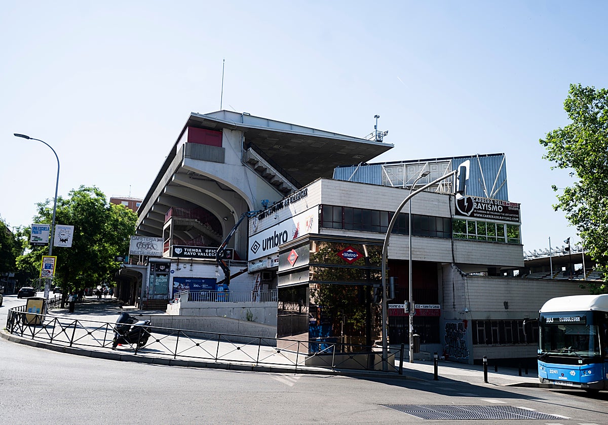 Ayuso retira al Rayo la concesión del Estadio de Vallecas para ejecutar obras urgentes