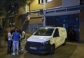 La asesinada por su pareja en Barcelona fue detenida hace 15 días por maltratarlo a él y a sus hijos