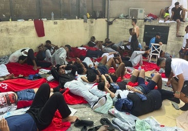 «Pásalo»: el mensaje viral que reunió a miles de jóvenes para reventar la frontera con Ceuta