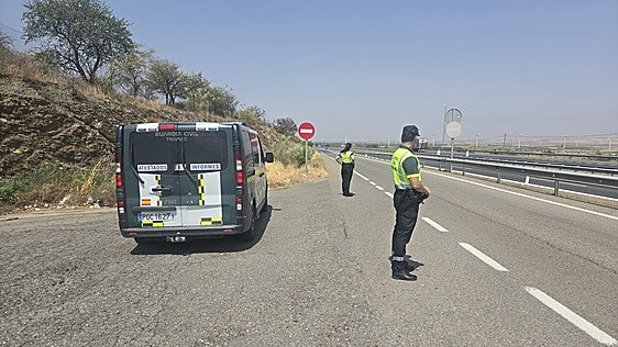 Más de 100 conductores al día dan positivo en alcohol o drogas en las carreteras andaluzas